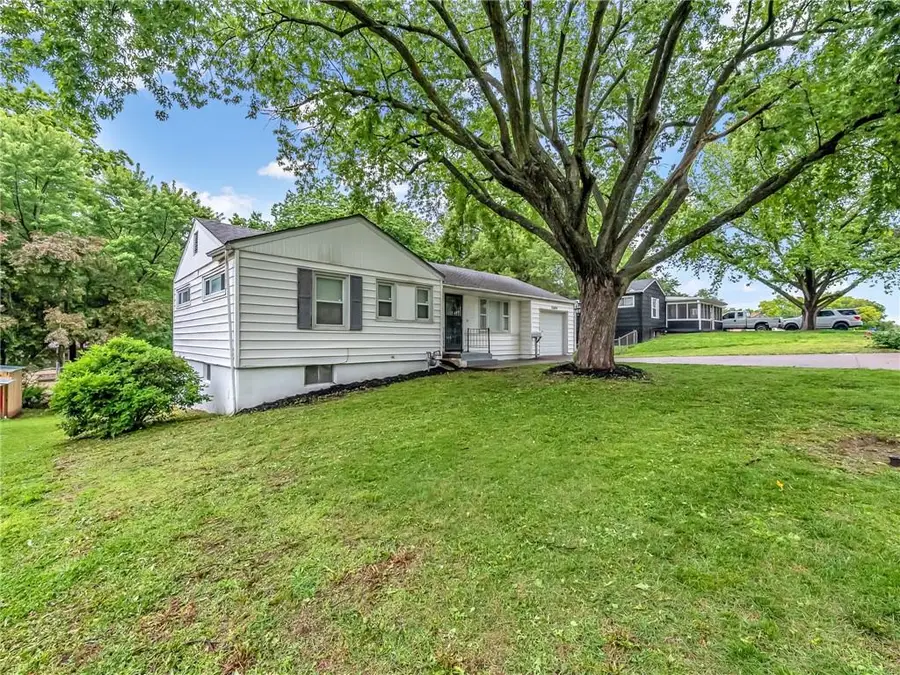 3604 N Pleasant Street, Independence, MO 64050 - #3