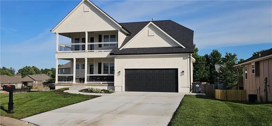 953 NW Birch Court, Grain Valley, MO 64029 - #2