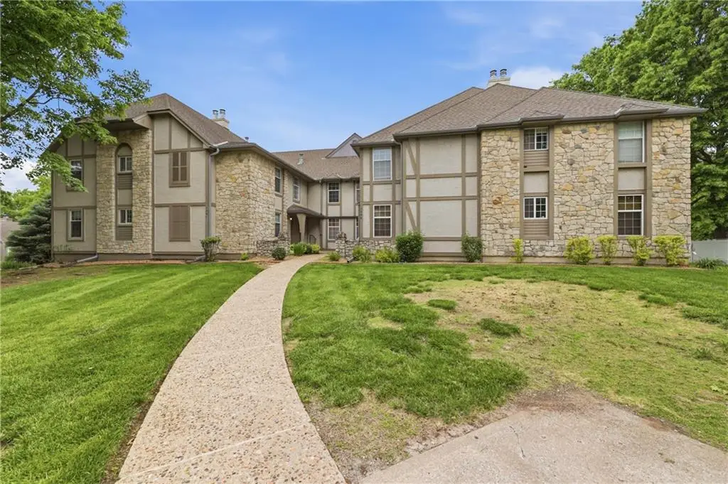 1305 NW Village Drive #C, Blue Springs, MO 64015 - #1