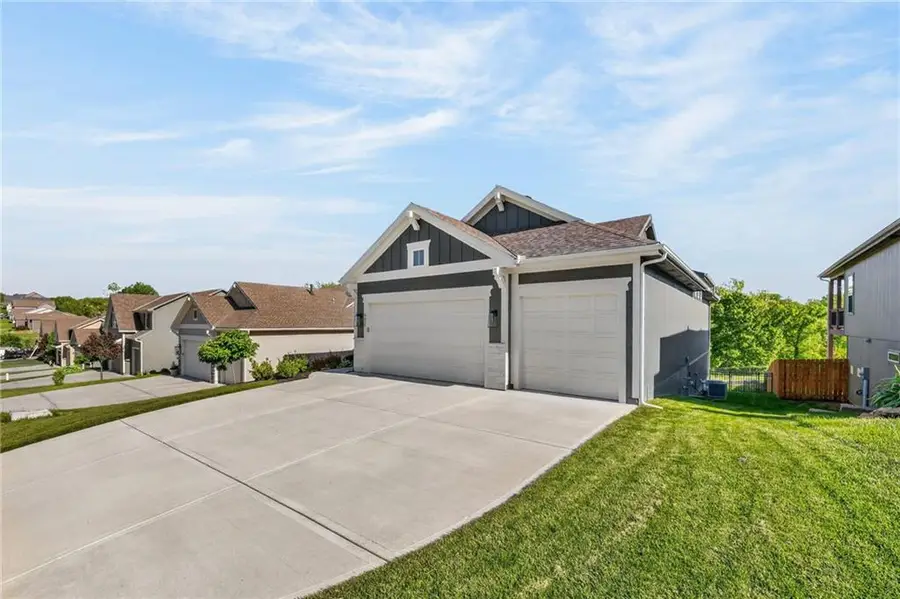 8695 NW 74th Street, Kansas City, MO 64152 - #3