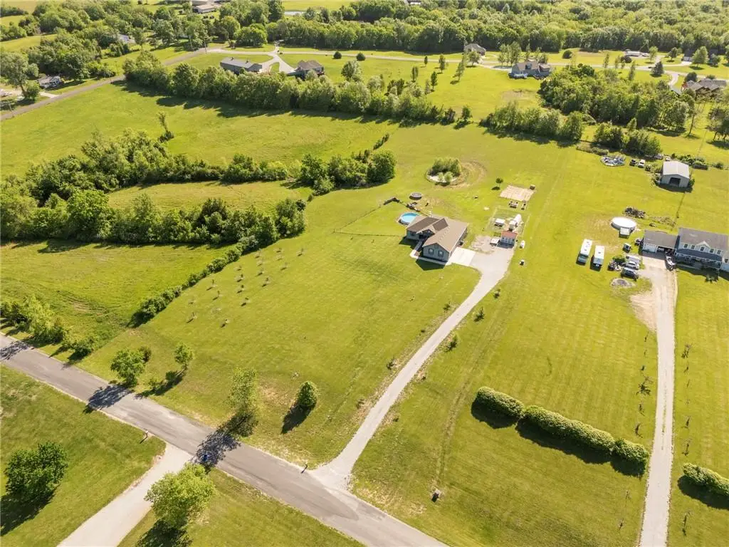 15635 Lovers Lane, Excelsior Springs, MO 64024 - #1