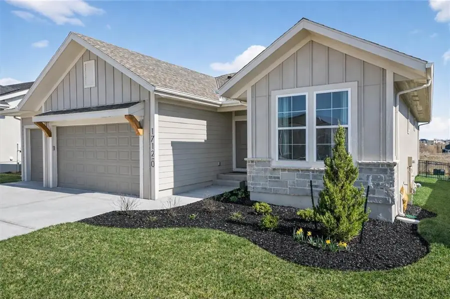 17120 W 168th Place, Olathe, KS 66062 - #3
