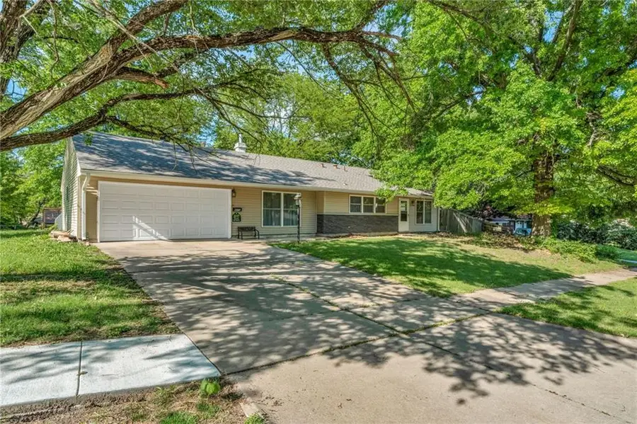 4212 SW 28th Terrace, Topeka, KS 66614 - #2