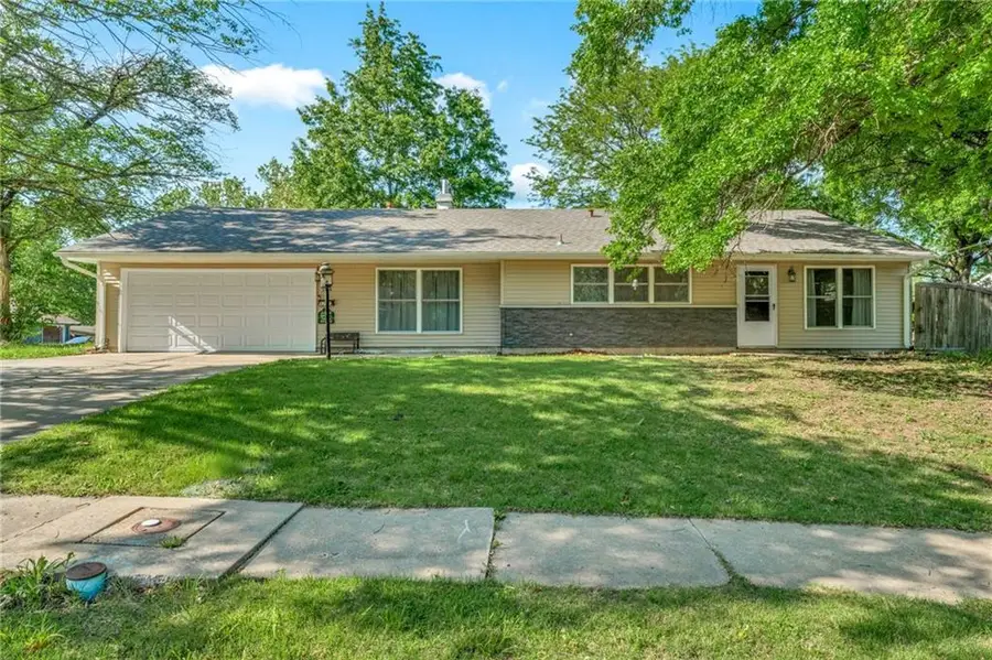 4212 SW 28th Terrace, Topeka, KS 66614 - #3