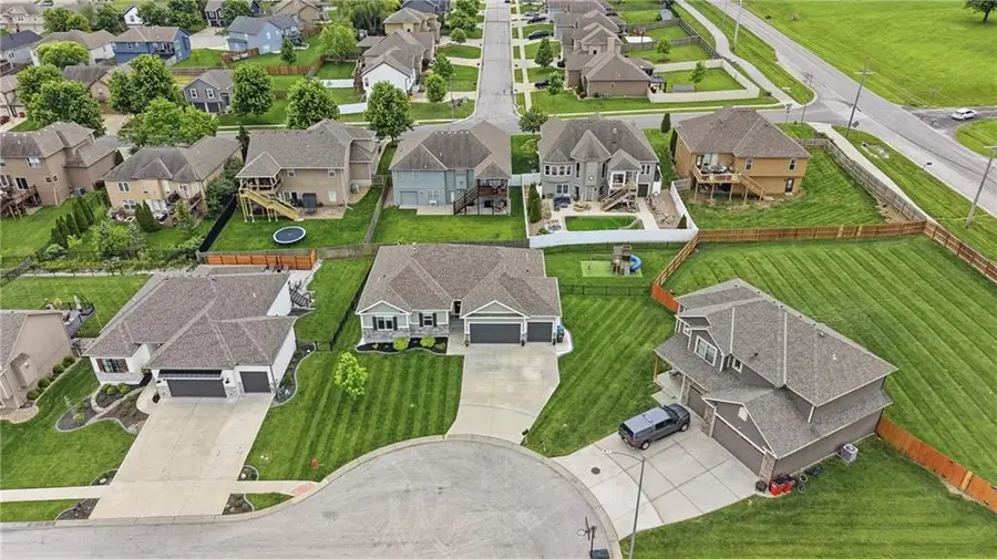1313 NW Brentwood Drive, Grain Valley, MO 64029 - #2