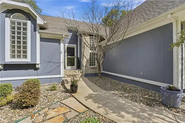 11403 W 115th Street, Overland Park, KS 66210
