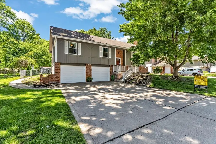 1002 Dunwich Drive, Liberty, MO 64068 - #2