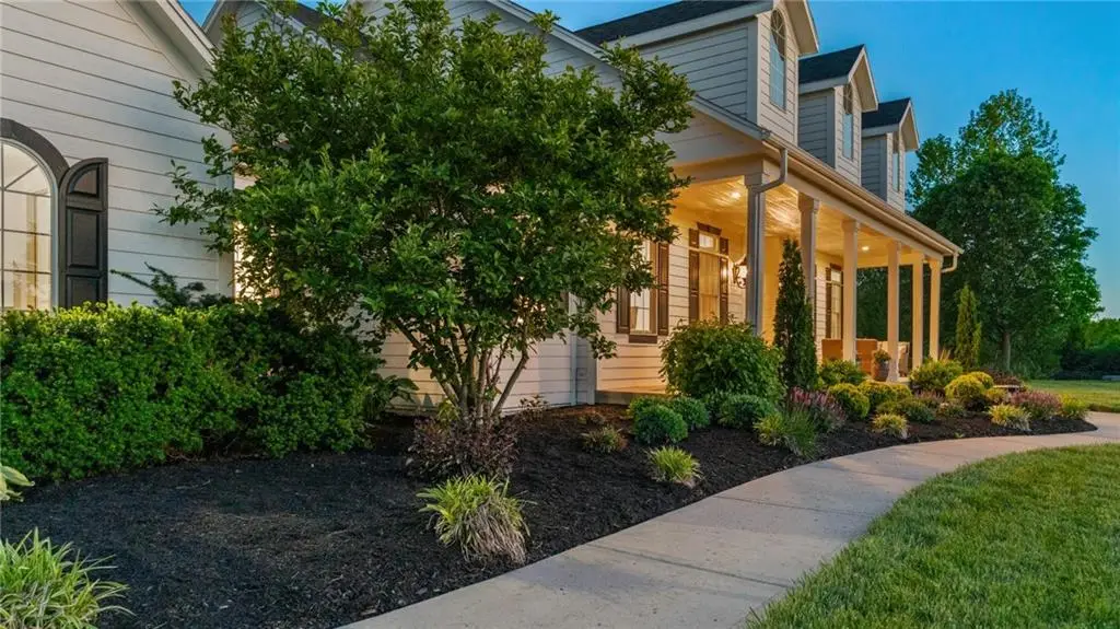 21225 S Cedar Niles Road, Spring Hill, KS 66083 - #1