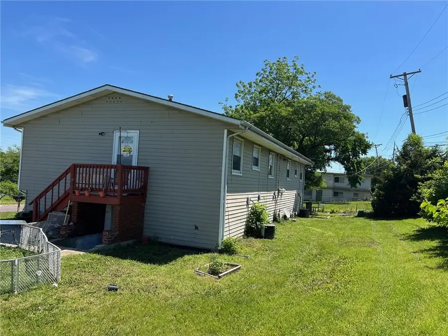 5701 E 139 Terrace, Grandview, MO 64030 - #3