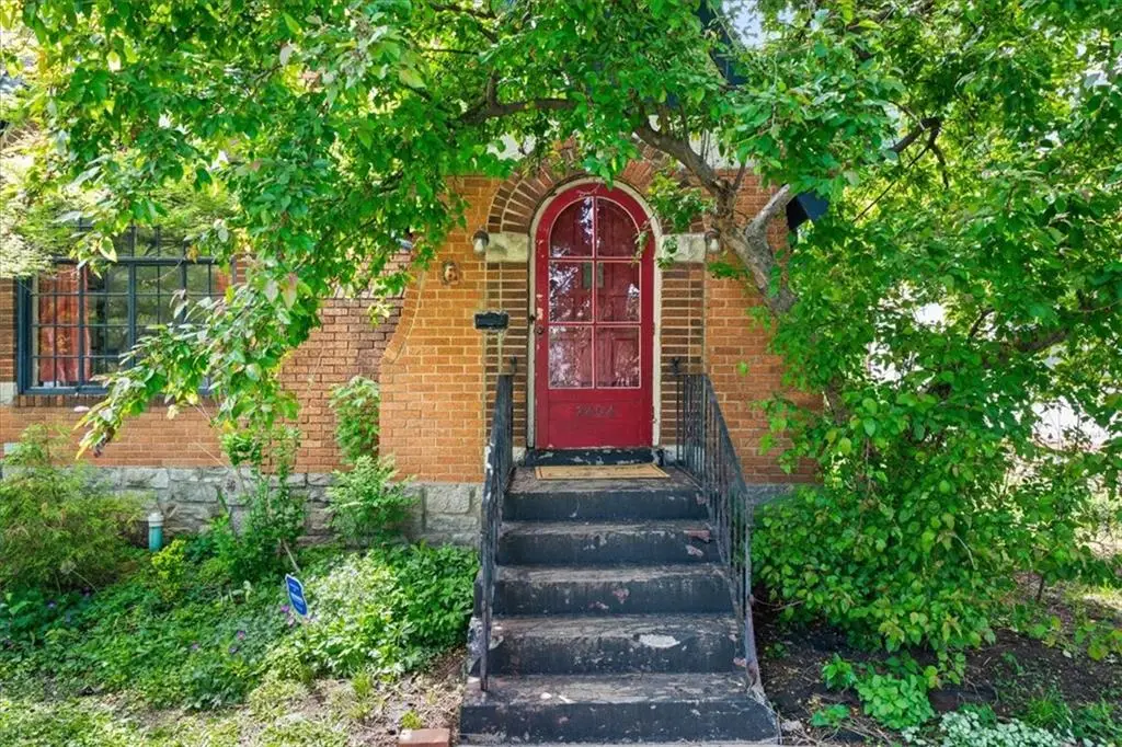 7404 Walnut Street, Kansas City, MO 64114 - #1