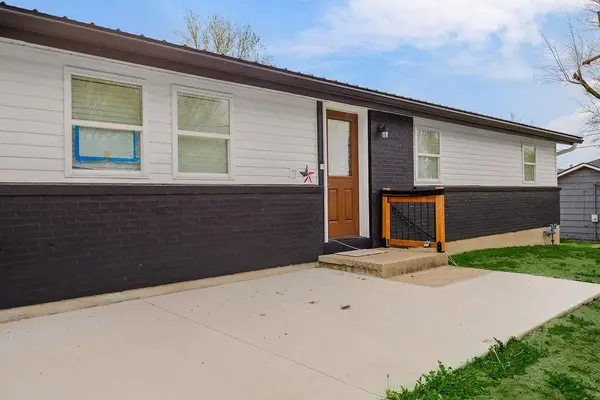 1001 Main Street, Waverly, MO 64096