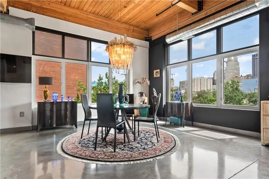 210 W 5th Street #211, Kansas City, MO 64105 - #3