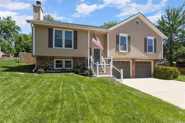7210 NE 70th Street, Kansas City, MO 64119