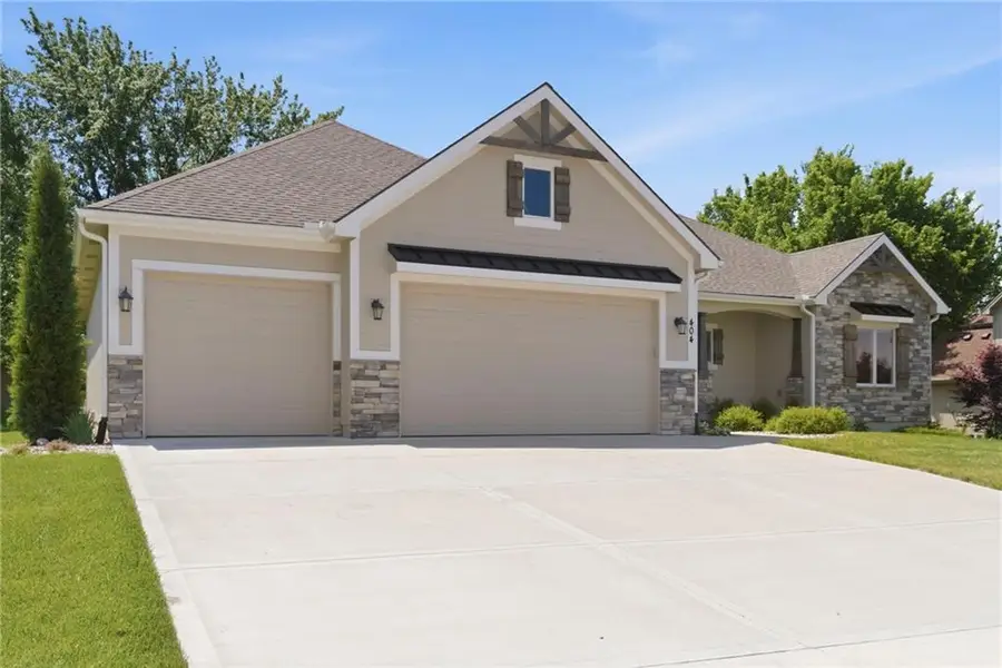 404 W 10th Street, Lawson, MO 64062 - #2