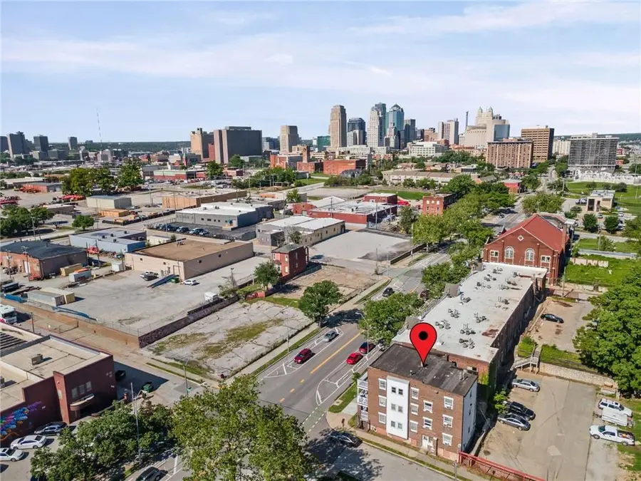 1316 Admiral Boulevard, Kansas City, MO 64106 - #2