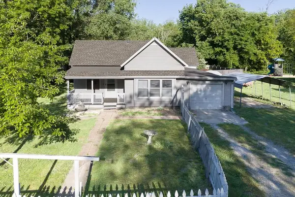 124 Gould Street, Tonganoxie, KS 66086