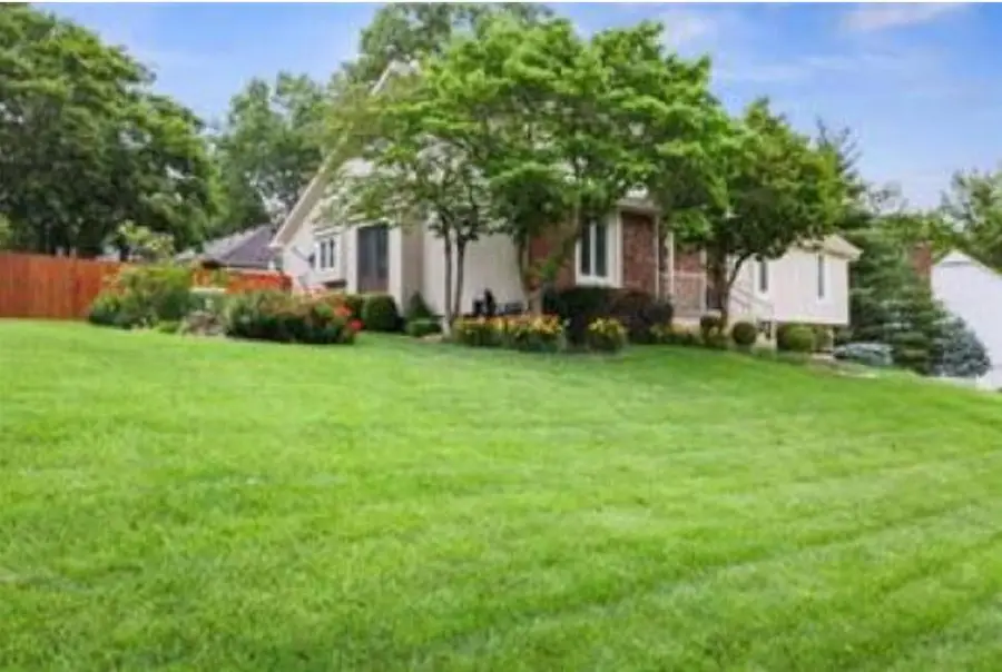 2600 S Cochise Avenue, Independence, MO 64057 - #2