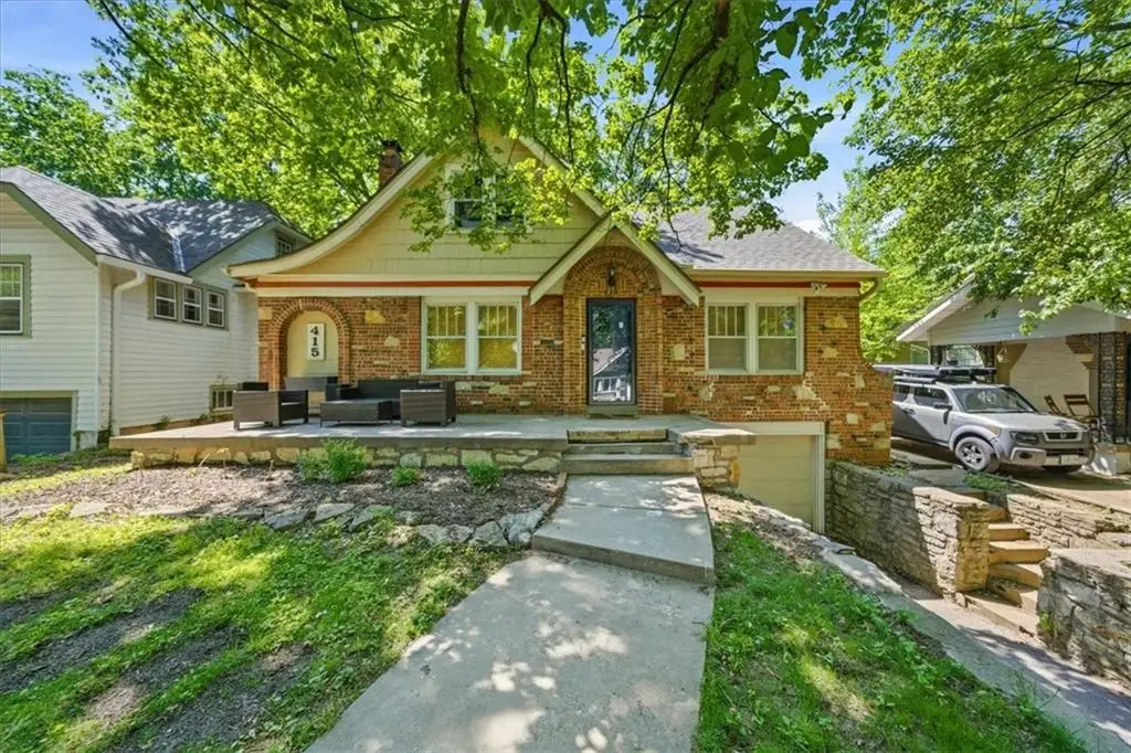 415 E 70th Street, Kansas City, MO 64131 - #1
