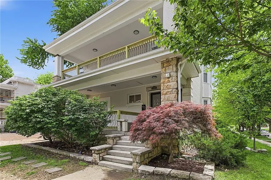 901 E 39th Street, Kansas City, MO 64109 - #2