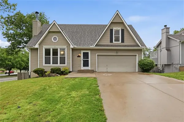 1548 W Romany Court, Olathe, KS 66061