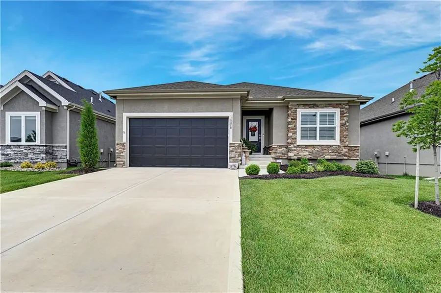 15320 W 173rd Street, Olathe, KS 66062 - #2