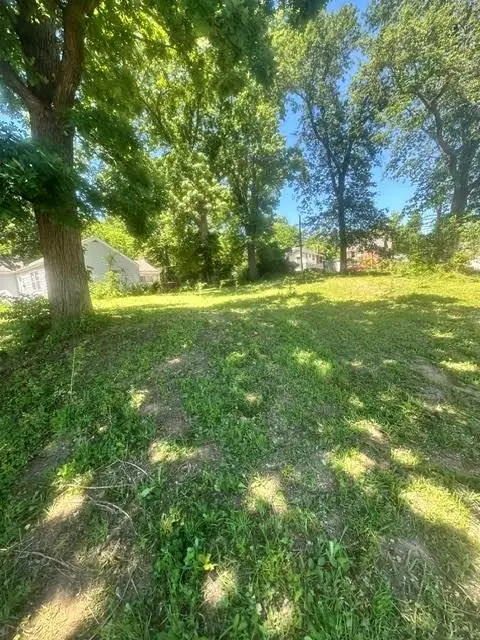 5116 E 40th Street, Kansas City, MO 64130 - #2