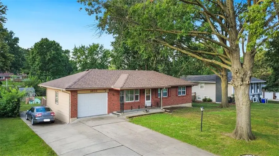 1603 NE 75th Street, Gladstone, MO 64118 - #3