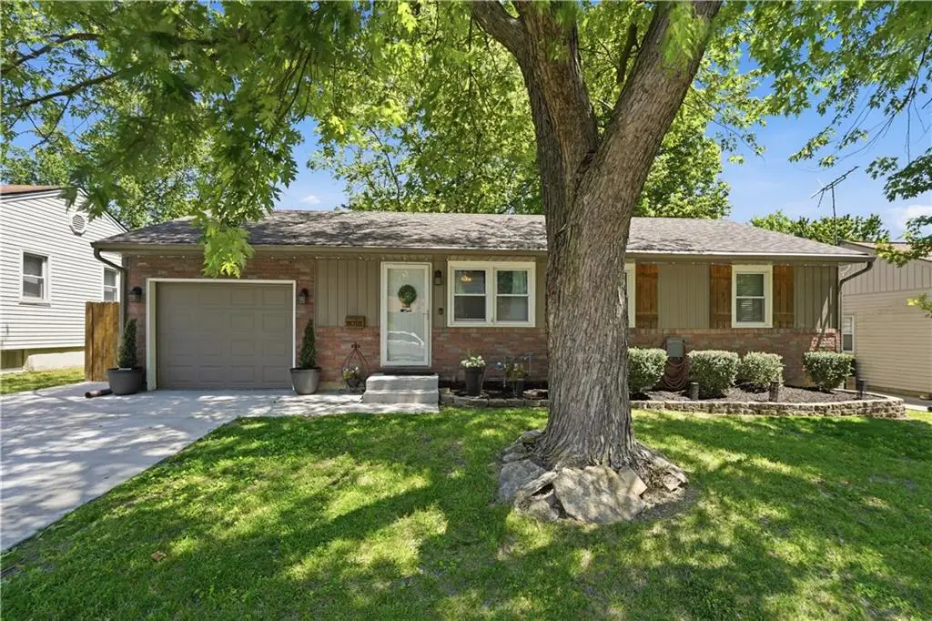 4013 S Spring Street, Independence, MO 64054 - #1