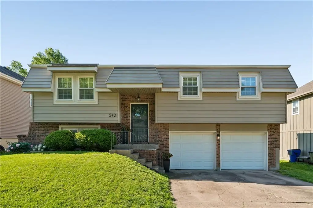 5421 Crest Drive, Kansas City, KS 66106 - #1