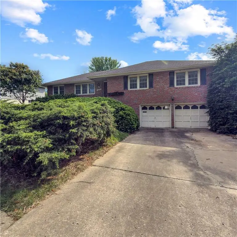 16009 E 37th Terrace, Independence, MO 64055 - #1