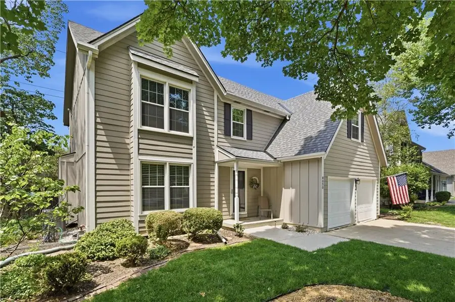 8050 Lakeview Avenue, Lenexa, KS 66219 - #3