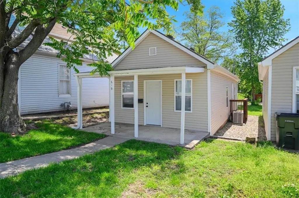 619 Kiowa Street, Leavenworth, KS 66048 - #1
