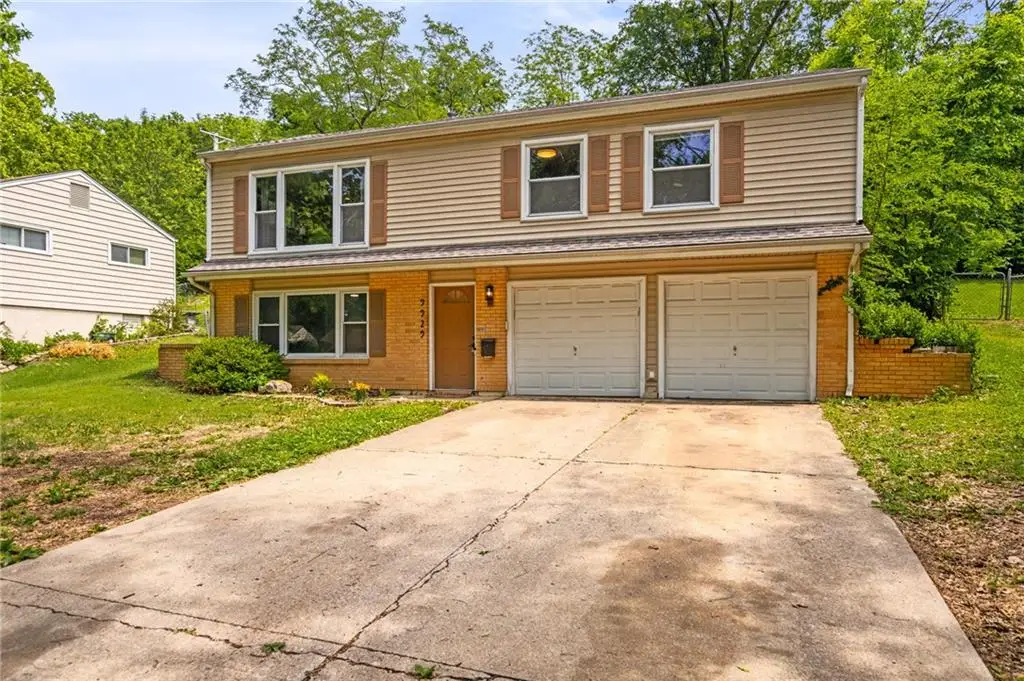 9929 Harrison Street, Kansas City, MO 64131 - #1