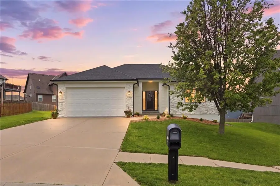 12450 NW Lauren Circle, Platte City, MO 64079 - #2