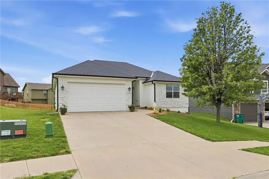 12450 NW Lauren Circle, Platte City, MO 64079 - #3