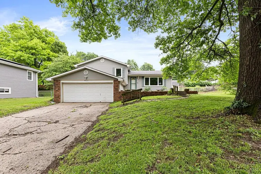 5905 Steven Drive, Saint Joseph, MO 64503 - #2
