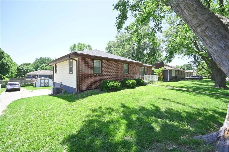 3110 Bristol Street, Saint Joseph, MO 64506 - #3