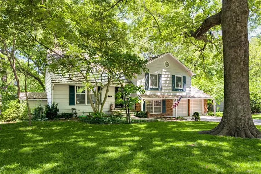 7225 Booth Street, Prairie Village, KS 66208 - #3