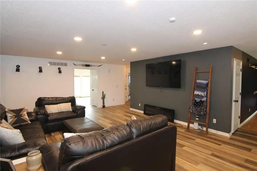 23305 S Hickory Court, Spring Hill, KS 66083 - #3