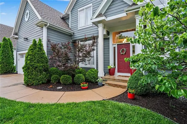 8306 W 128th Street, Overland Park, KS 66213
