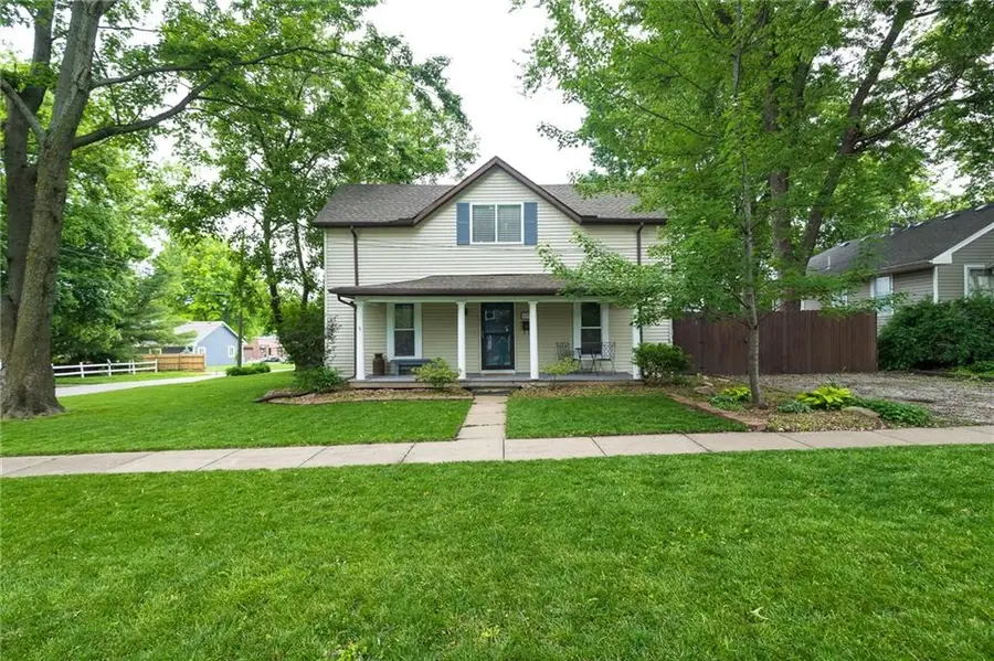 209 E 1st Street, Lees Summit, MO 64063 - #2