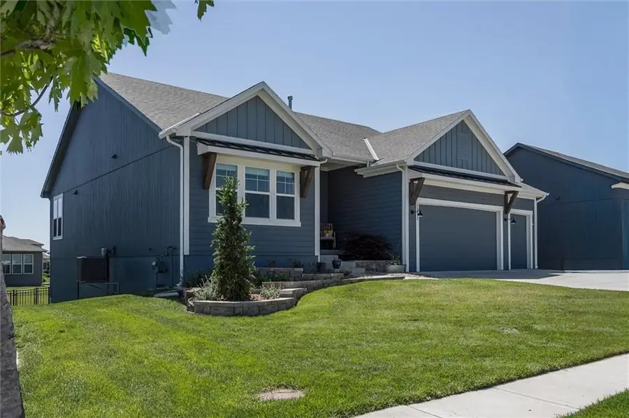 13317 W 181st Place, Overland Park, KS 66013 - #2