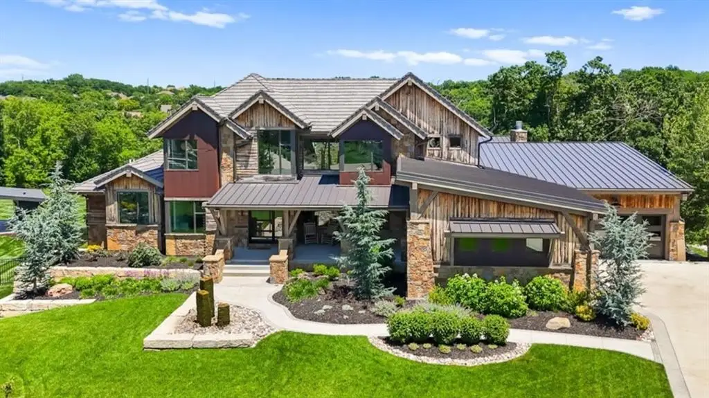 21205 W 94th Terrace, Lenexa, KS 66220 - #1