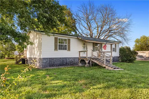 213 W Marvin Avenue, Walker, MO 64790