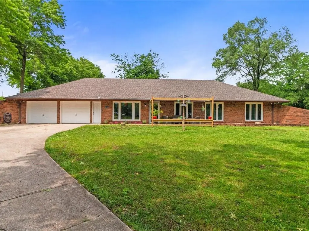 33604 E Corn Spur Road, Lone Jack, MO 64070 - #1