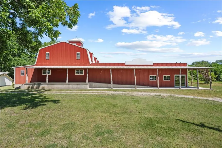 3800 120th Road, Thayer, KS 66776 - #3