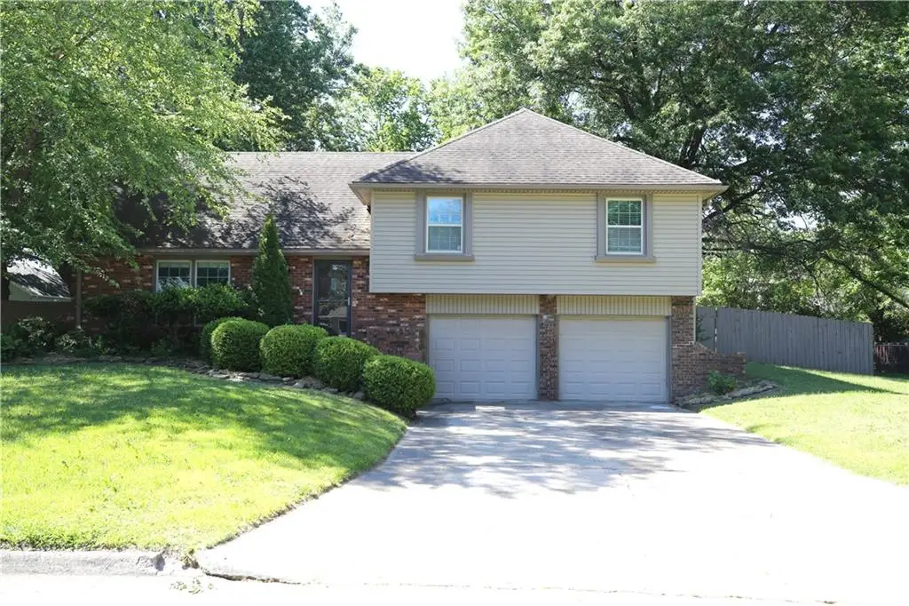 1908 Countryside Drive, Pittsburg, KS 66762 - #1