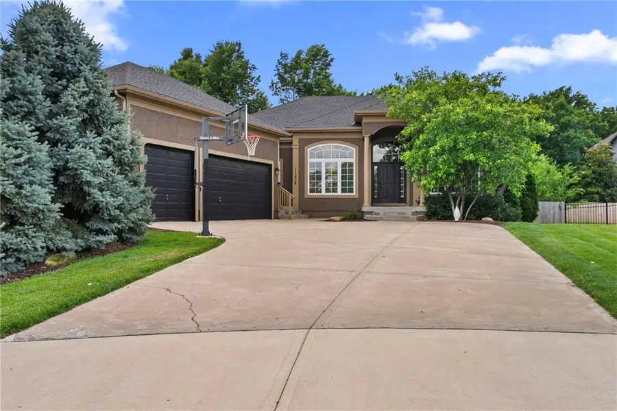 11278 S Whitehall Street, Olathe, KS 66061 - #2