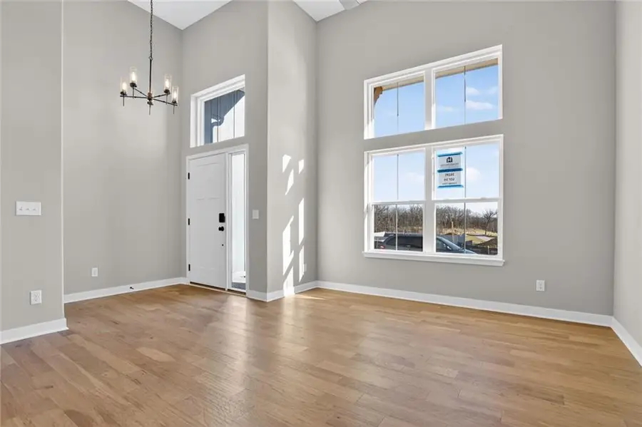 16268 Giorgia Street, Parkville, MO 64152 - #3