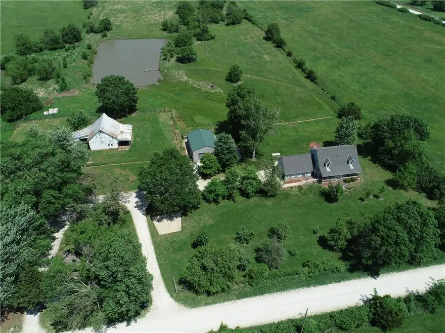 10510 W 327th Street, Paola, KS 66071 - #2